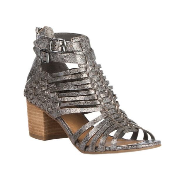 Not Rated Ofanto Pewter Gladiator Sandal - Picture 1 of 8